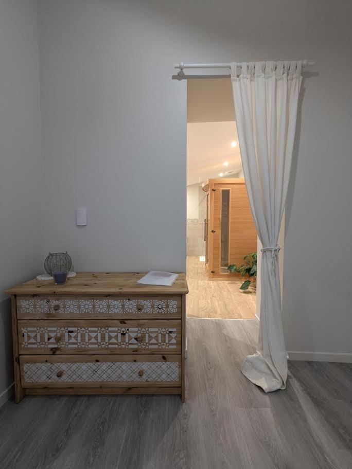 Le Boheme, Sauna & Spa Riorges Buitenkant foto